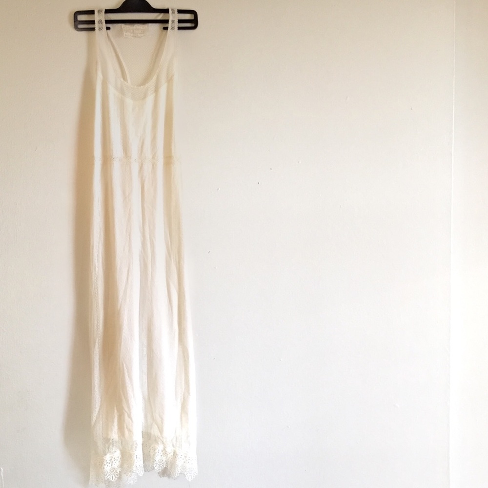 Gorgeous Pink Martini White Lace Maxi Dress